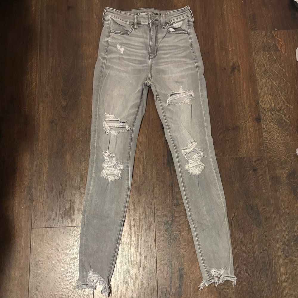 American Eagle grey high waisted skinny jeans. Size 4.